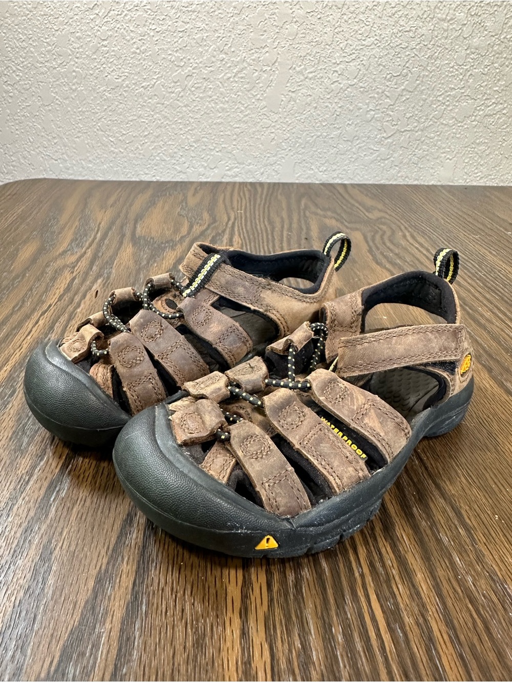 Keen Sandals Sz 11